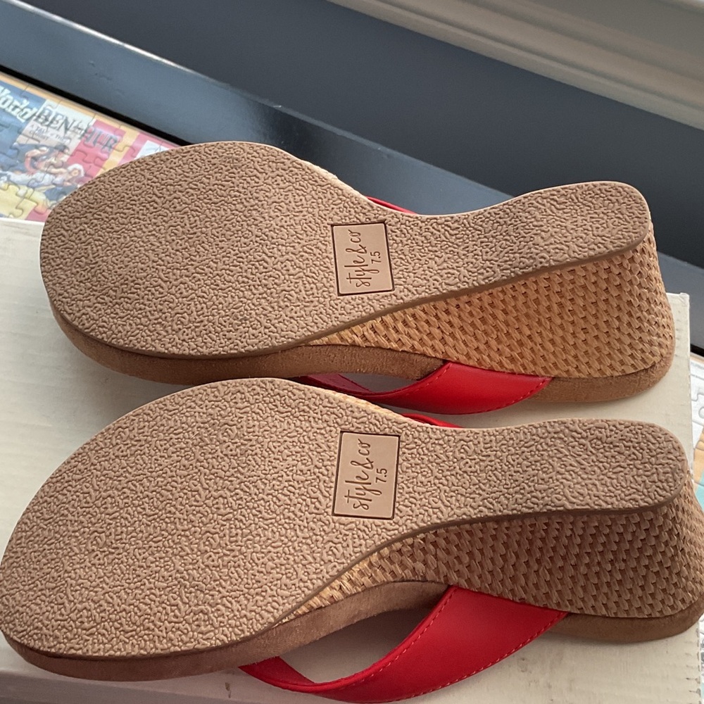 Style & Co. Vibrant Red Wedge Sandals - Picture 3 of 5